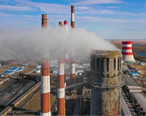 32 entreprises de combustibles fossiles contrôlées par l'État responsables de la moitié des émissions mondiales de CO2 en 2024