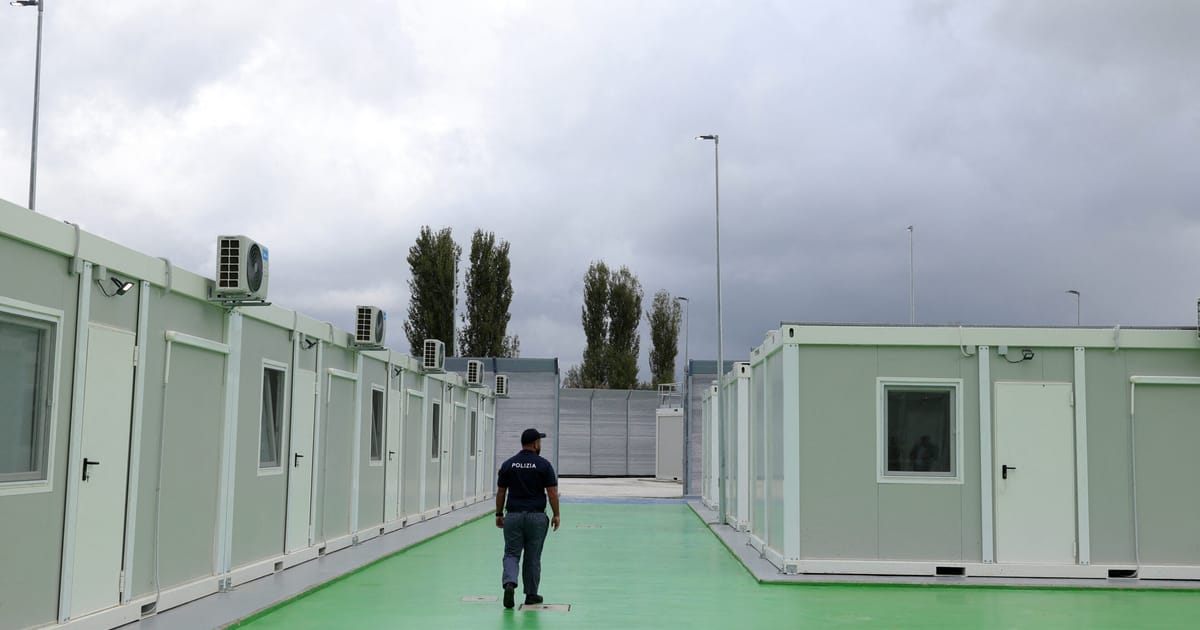 Amnesty International alerte sur les risques pour les droits humains dans les centres migrants de l'Italie en Albanie