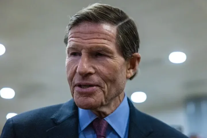 Blumenthal appelle la Chambre à adopter un projet de loi de sanctions contre la Russie en raison de la situation urgente en Ukraine