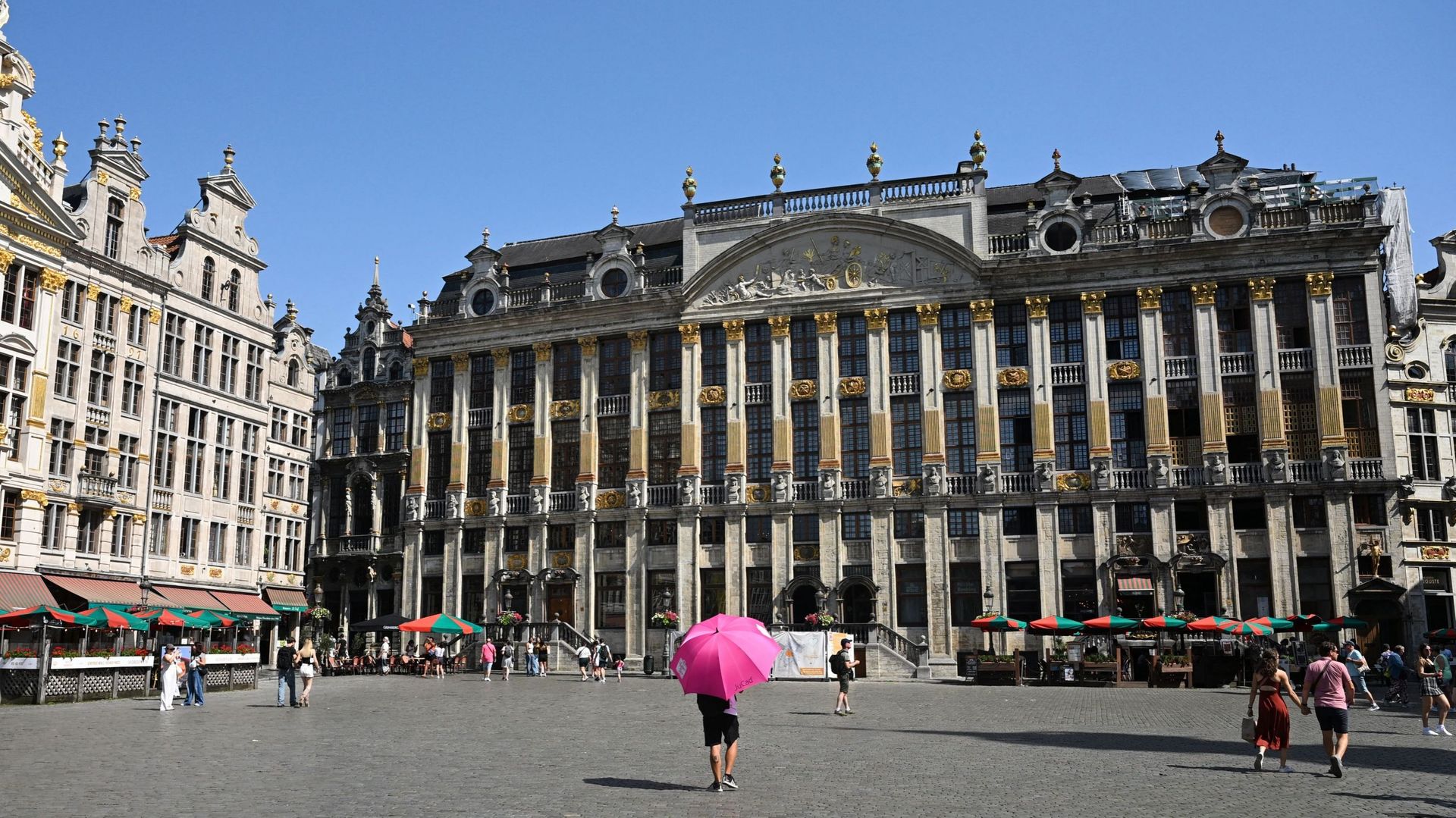 Bruxelles augmente la taxe foncière tout en offrant des compensations aux propriétaires occupants