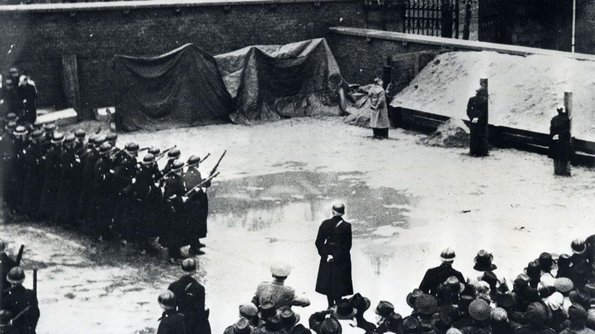De l'embuscade à une expédition macabre : que s'est-il passé lors du massacre de Courcelles en août 1944 ?