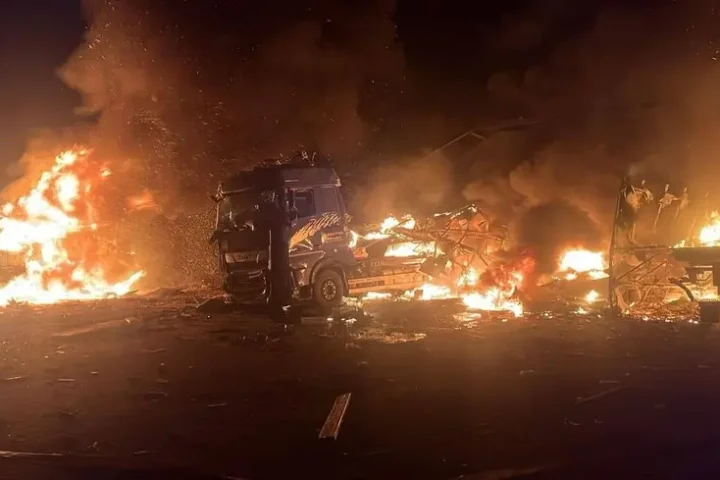 Des attaques russes détruisent des centres de tri de Nova Poshta dans la région de Kyiv et à Sumy
