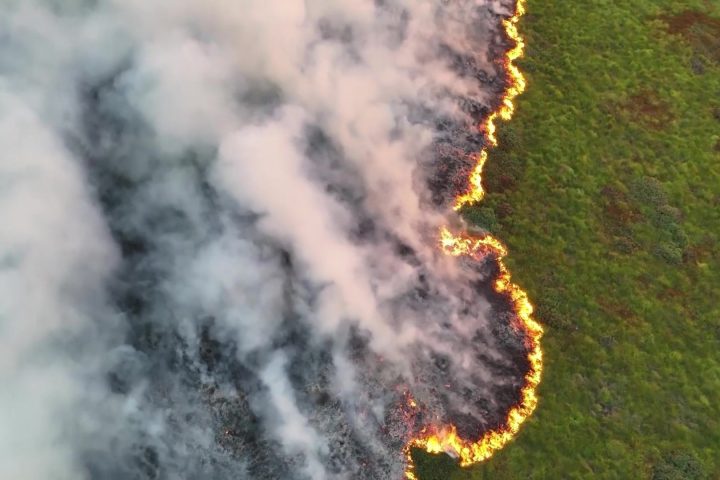 Des inquiétudes émergent concernant un incendie dans les Hautes Fagnes et l'efficacité des mesures de prévention