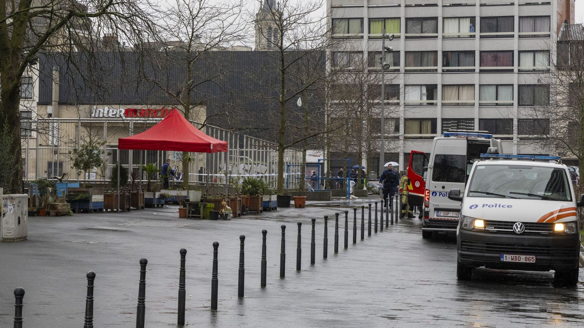 Deux suspects arrêtés à Saint-Gilles, quatre armes à feu saisies par la police
