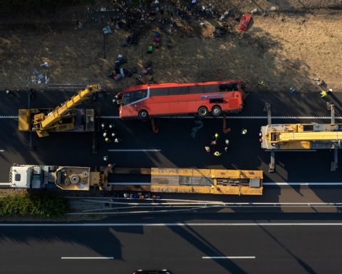 Douze morts dans un accident de bus impliquant des pèlerins polonais en Hongrie
