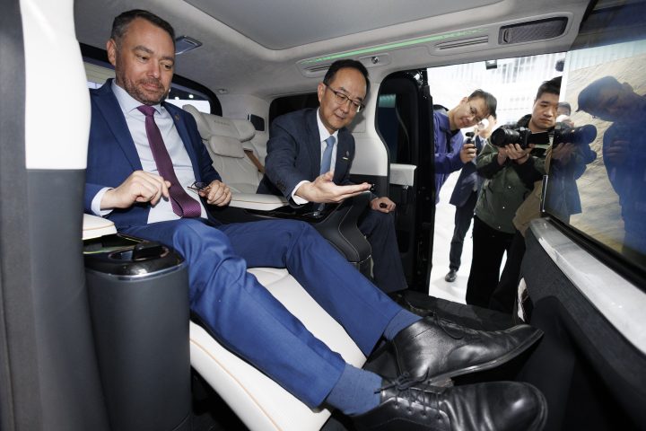 Geely voit son bénéfice augmenter grâce à des exportations solides malgré une demande intérieure en baisse