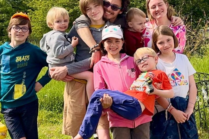 Hensies : le retour à l'école après un an de voyage en caravane