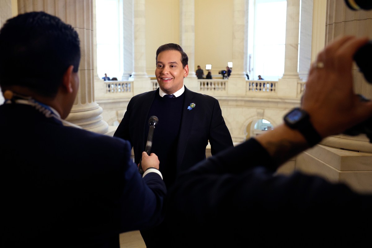 Kalshi interdit à George Santos de parier à vie pour des violations liées à l'État de l'Union