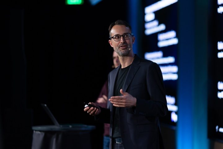 Kog vise à maximiser le potentiel des GPU pour accélérer l'inférence AI dans un paysage technologique en évolution
