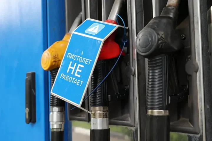La crise du carburant s'aggrave en Russie, avec moins d'un tiers des stations-service approvisionnées