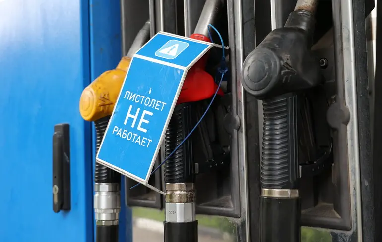 La crise du carburant s'aggrave en Russie, avec moins d'un tiers des stations-service approvisionnées