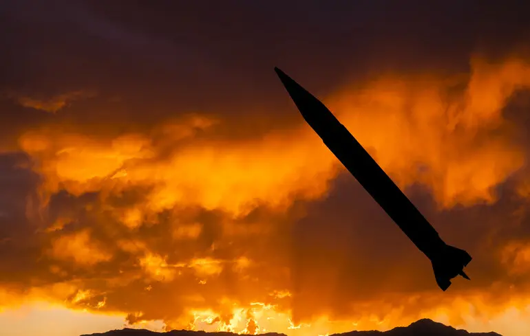 La défense aérienne ukrainienne intercepte des missiles Iskander et Oniks lors des attaques russes en cours