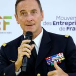 La France alerte sur sa vulnérabilité face aux menaces de drones produits en masse, déclare le chef d'état-major militaire.