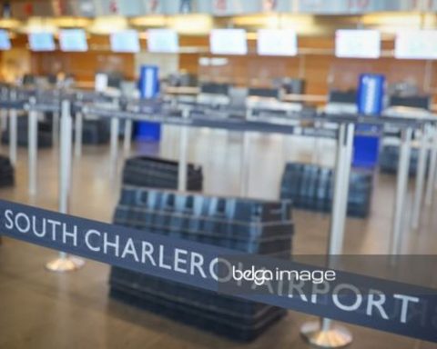 La menace de grève des contrôleurs aériens de l'aéroport de Charleroi est à nouveau reportée