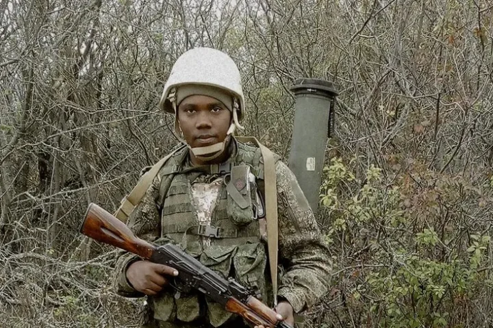 La Russie recrute au moins huit Indonésiens pour son armée, selon le renseignement ukrainien