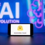L'acquisition potentielle de Hugging Face par Nvidia pour 13 milliards de dollars souligne l'importance croissante de l'IA à poids ouverts.