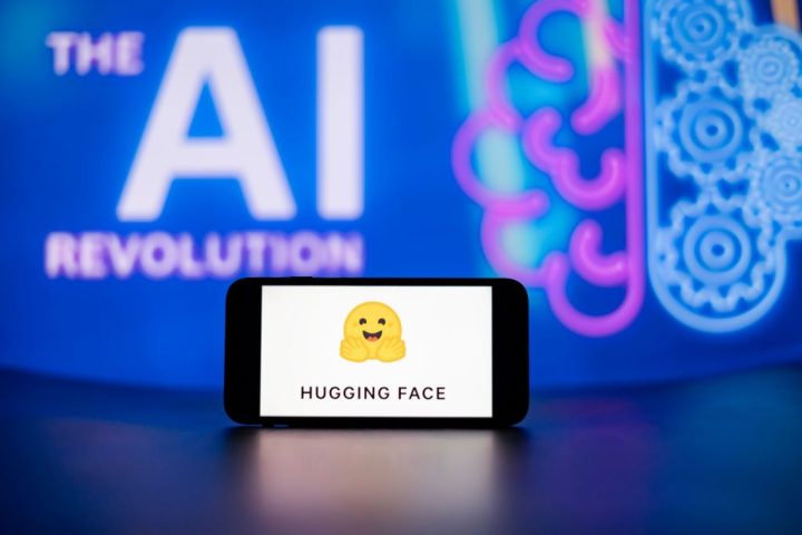 L'acquisition potentielle de Hugging Face par Nvidia pour 13 milliards de dollars souligne l'importance croissante de l'IA à poids ouverts.
