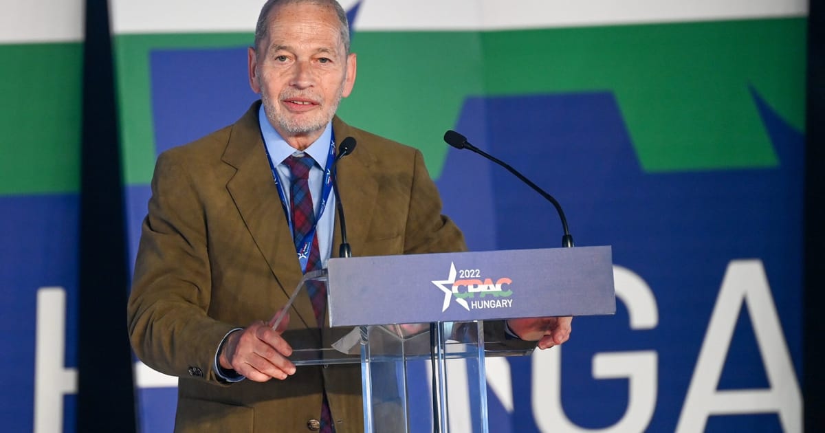 Le directeur de MCC Bruxelles, soutenu par Orbán, démissionne en raison de salaires impayés.