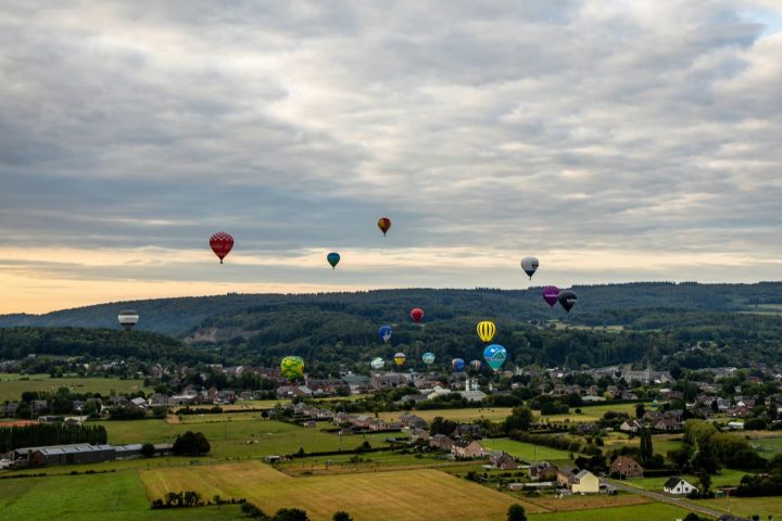 Le festival international de montgolfières de Hotton accueillera 40 montgolfières et diverses activités