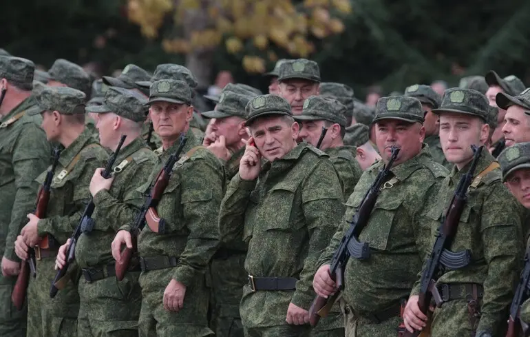 Le Kremlin confronté à des pénuries de personnel militaire alors que la pression monte pour éviter une nouvelle mobilisation