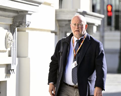 Le ministre des Transports souhaite une décision sur la gestion du bruit de l'aéroport de Bruxelles d'ici octobre