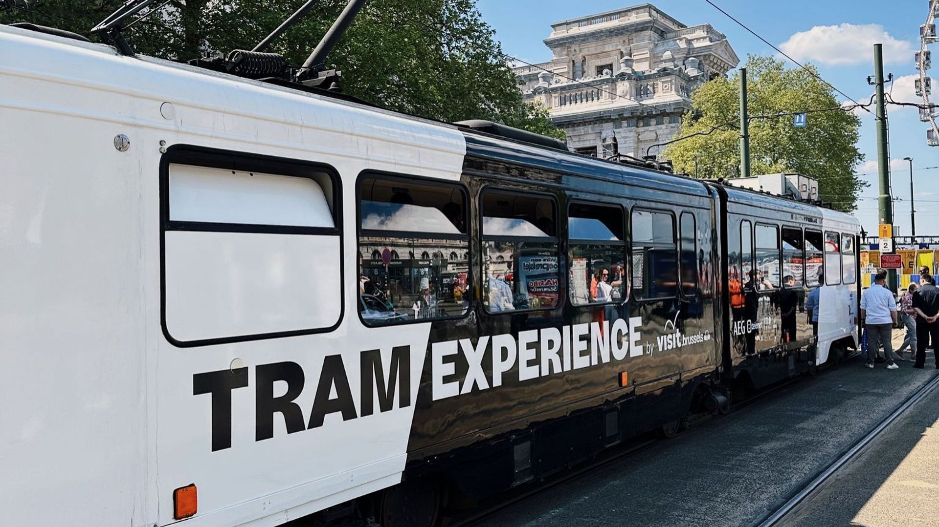 Le Tram Experience reprend du service avec des menus saisonniers élaborés par des chefs renommés