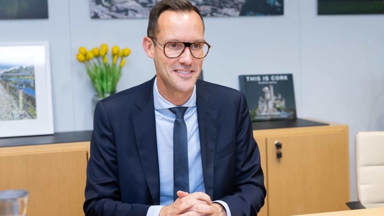 Les entreprises encourent des amendes allant jusqu'à 400.000 euros pour retard dans la soumission d'informations dès 2027.