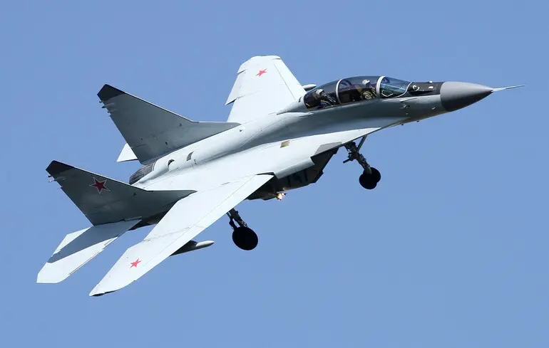Les forces ukrainiennes endommagent un chasseur MiG-29 à l'aéroport de Millerovo en Russie