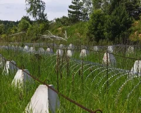 Les forces ukrainiennes libèrent 37 kilomètres carrés au sud et font état de pertes d'équipements