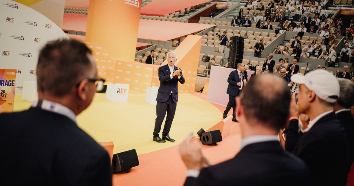 Les modérés en France peinent à se démarquer avant le débat présidentiel décisif