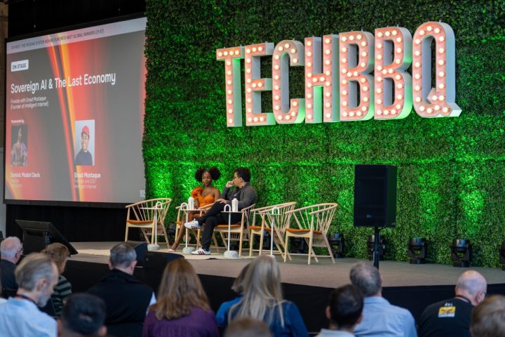 L'Europe débat du contrôle de la technologie de l'IA lors de la conférence TechBBQ à Copenhague