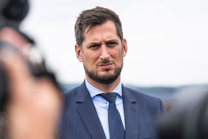 L'évaluation de l'incendie des Fagnes aura lieu après la gestion de crise, selon Adrien Dolimont