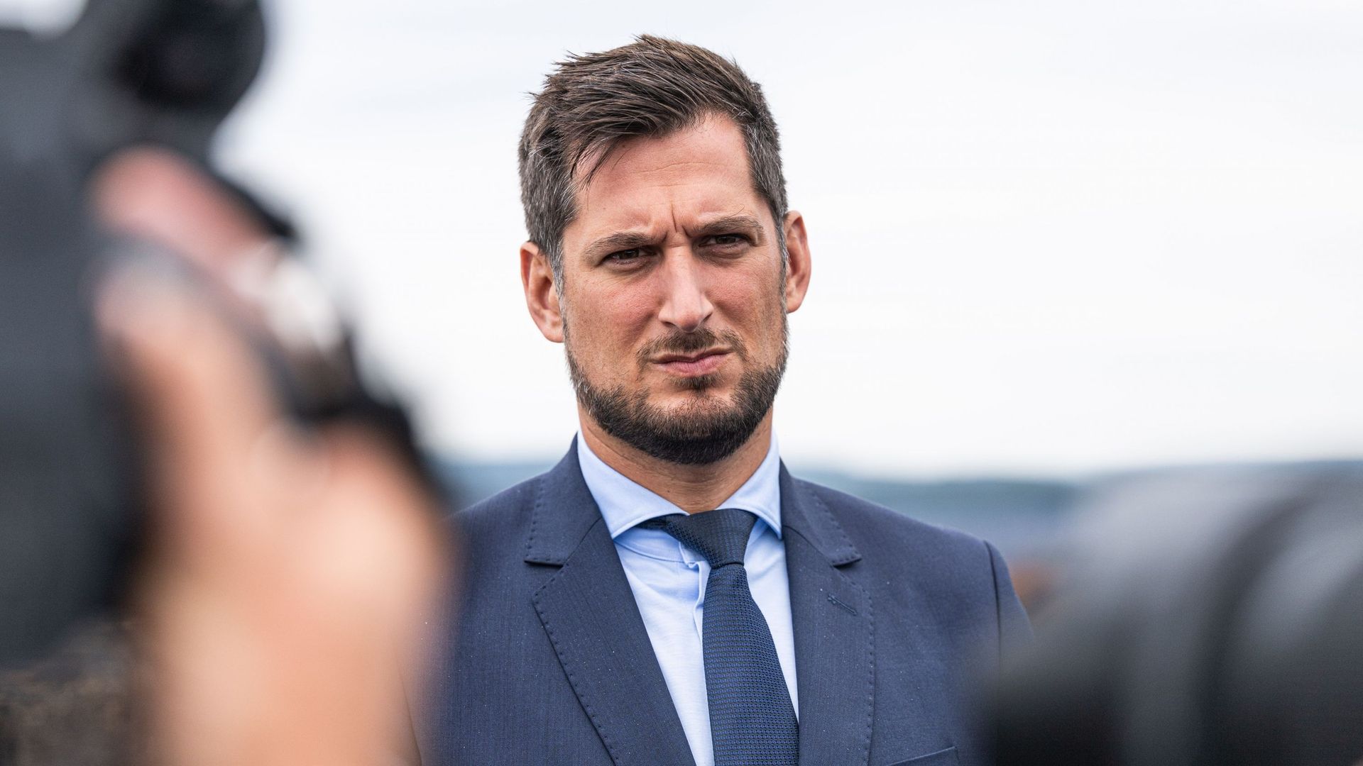 L'évaluation de l'incendie des Fagnes aura lieu après la gestion de crise, selon Adrien Dolimont