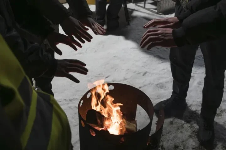 L'Ukraine se prépare à un hiver difficile alors que les menaces énergétiques s'intensifient