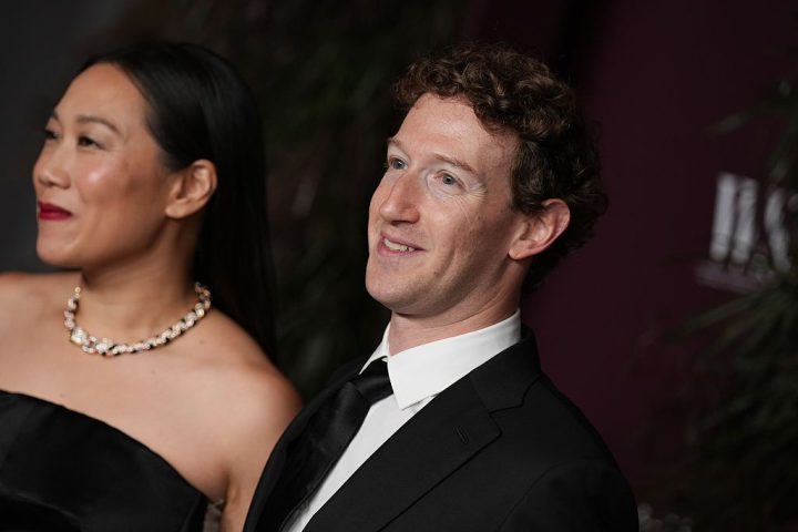 Mark Zuckerberg acquiert le château historique de Strancally en Irlande pour jusqu'à 35 millions de dollars