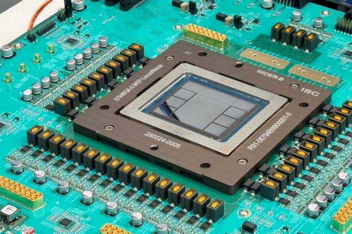 OpenAI dévoile les résultats des performances de sa puce Jalapeño lors de la conférence Hot Chips