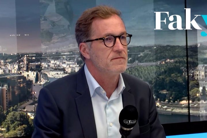 Paul Magnette critique les indicateurs économiques de l'Arizona : croissance nulle, chômage en hausse et faillites record
