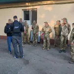 Peu de responsables pour les allégations de torture contre les recruteurs militaires ukrainiens