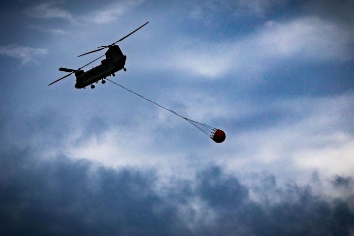 Pourquoi ne mobilise-t-on pas plus rapidement les ressources militaires lors de grands incendies comme celui des Fagnes ?