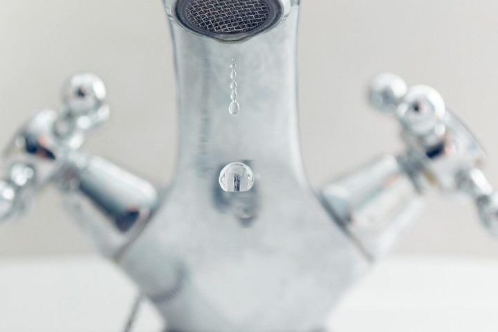 Près d'un quart des ménages bruxellois confrontés à des problèmes d'accessibilité de l'eau