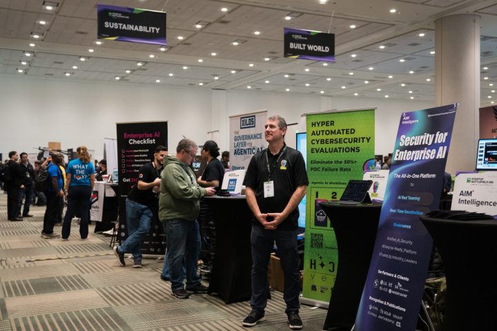 Présentez votre startup au TechCrunch Disrupt 2026 avec des tables d'exposition limitées disponibles