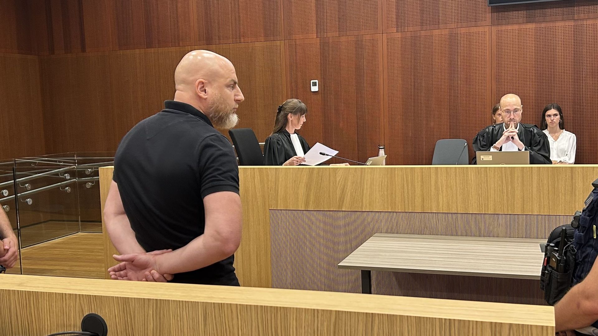Quelle peine attend Gregory Lenoci pour avoir agressé un pédophile condamné ?