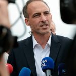 Raphaël Glucksmann fait face à un défi imprévu dans la primaire présidentielle française