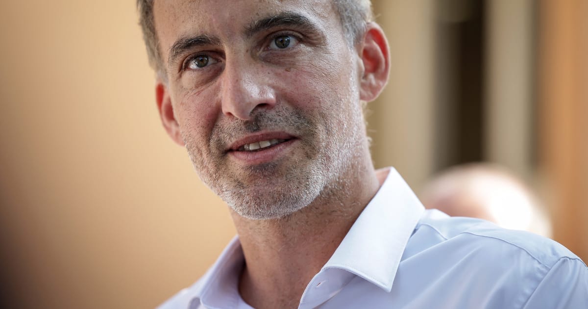 Raphaël Glucksmann s'apprête à annoncer sa candidature à la présidence en France la semaine prochaine