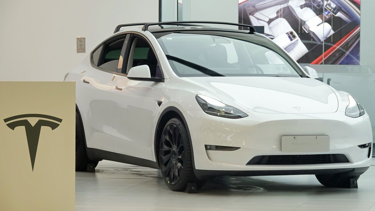 Tesla rappelle près de 3 millions de véhicules en Chine en raison de problèmes liés aux dispositifs de déverrouillage d'urgence