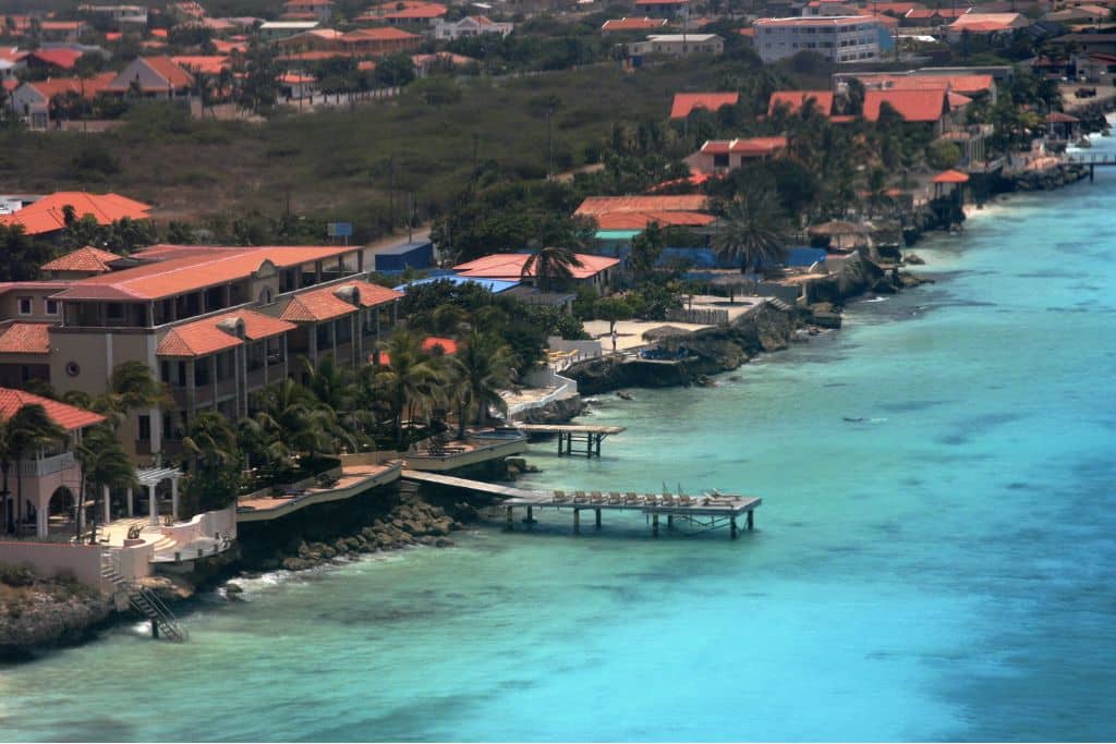 Un tribunal néerlandais constate que le gouvernement n'a pas protégé les habitants de Bonaire des impacts du changement climatique.
