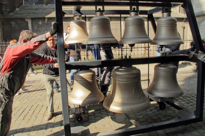 Une entreprise néerlandaise construit le plus grand carillon au monde à Anvers pour Katoen Natie