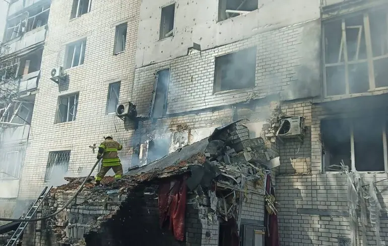Une frappe de drone à Tchernihiv fait 14 blessés, dont deux enfants