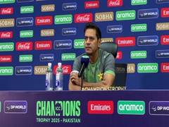 Aaqib Javed dément des rumeurs de démission et les qualifie de « fake news » amid les spéculations sur un remaniement de la PCB.