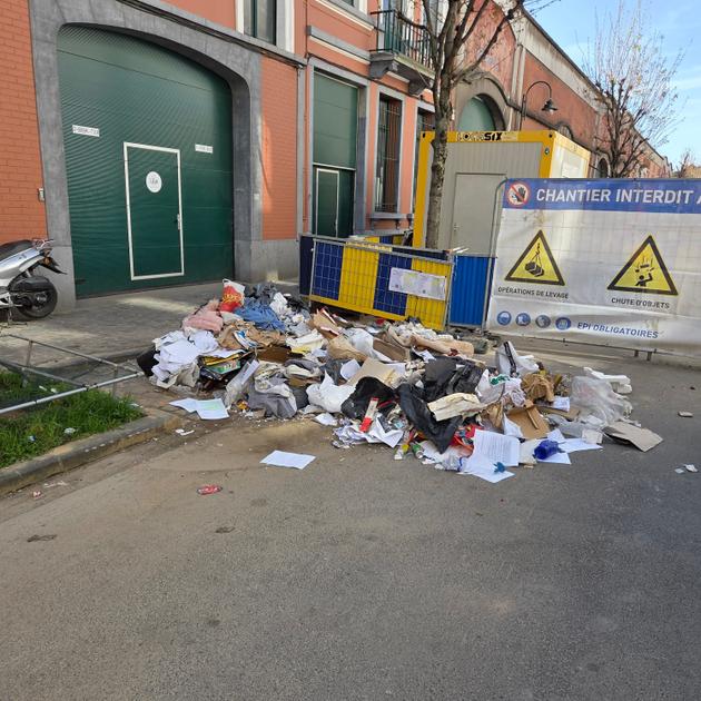 Anderlecht prévoit un retour du nettoyage des rues le week-end à Kuregem face aux préoccupations de propreté